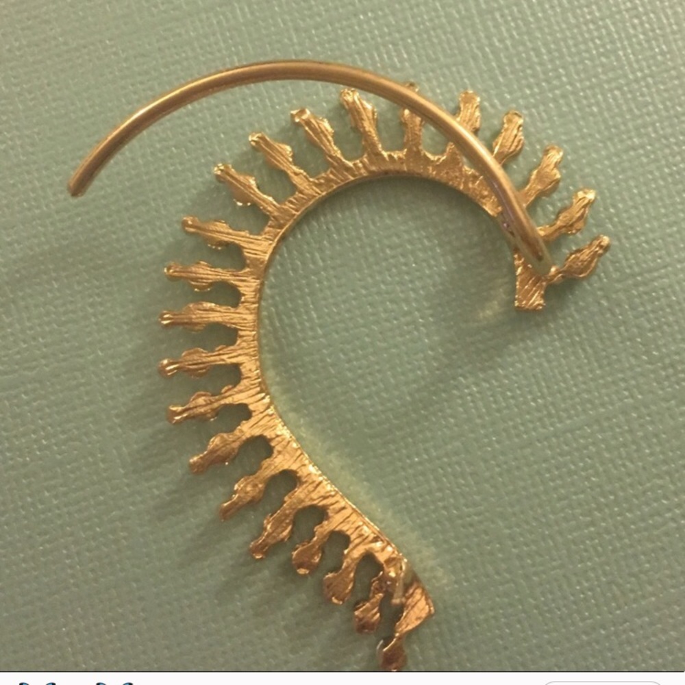 Gold Crystal Large Sparkles Punk Ear Cuff - Picture 3 of 3